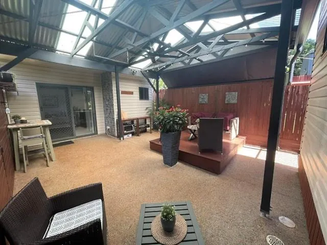 Holiday home Lotus Shack - Charming And Private Villa Russell Island Australia